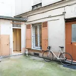 Cozy And Air-Conditioned In The Heart Of Paris