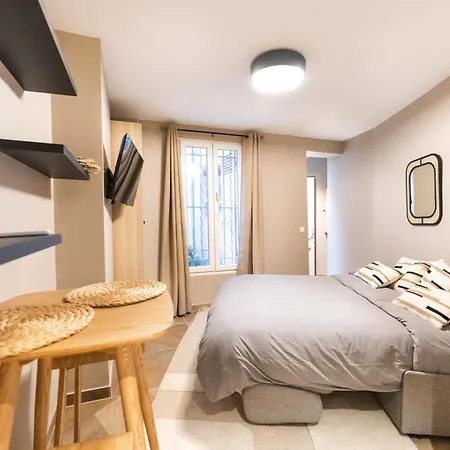 Cozy And Air-conditioned In The Heart Of * Parigi