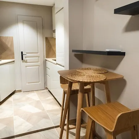 Cozy And Air-conditioned In The Heart Of